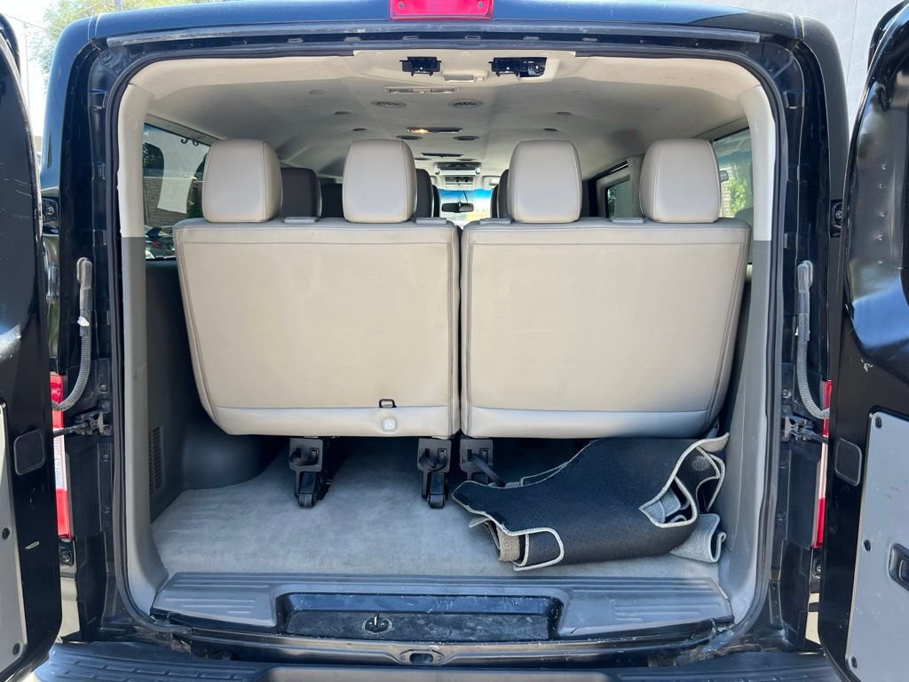 Used 2016 Nissan NV 3500 SL RWD image 27