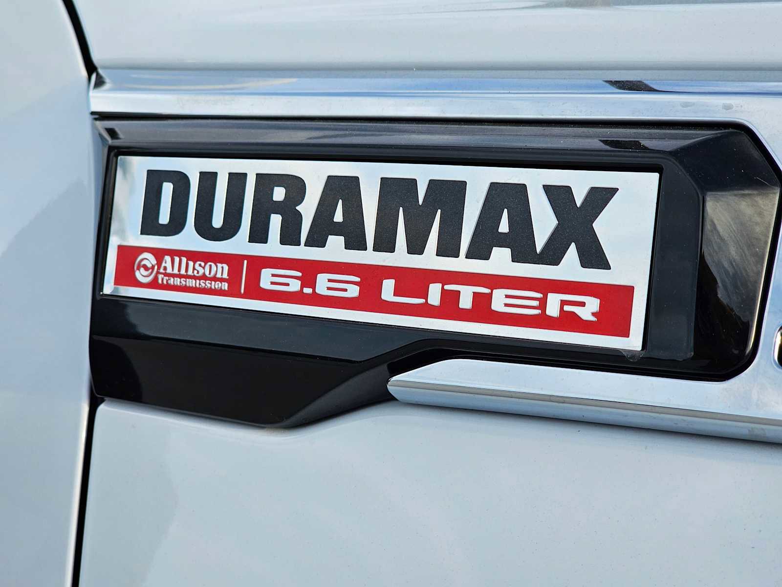 New 2026 GMC Sierra 2500 SLT w/ SLT Convenience Package image 14