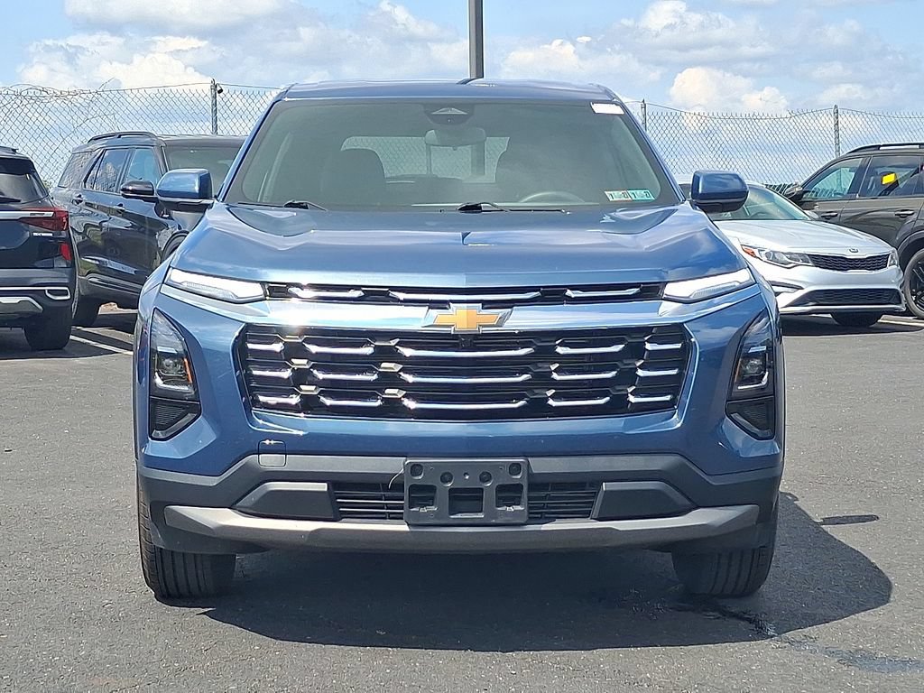 Used 2026 Chevrolet Equinox LT w/ Convenience Package II AWD/4WD image 2