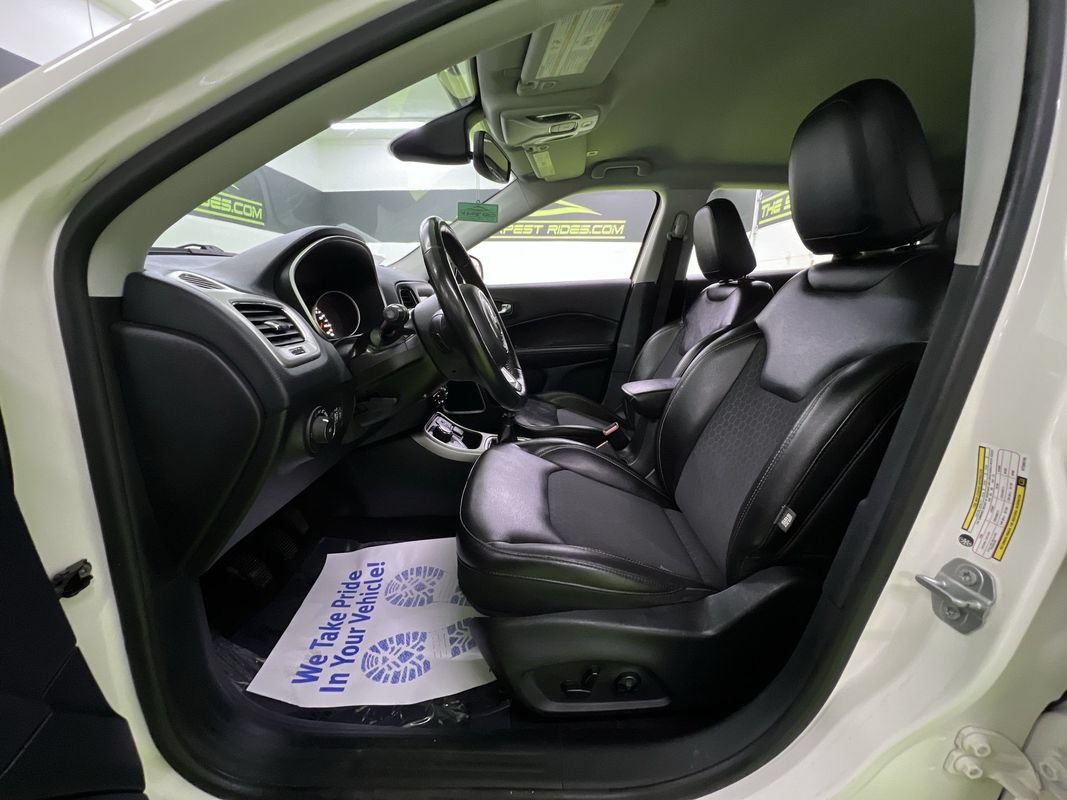Used 2019 Jeep Compass Latitude w/ Popular Equipment Group AWD/4WD image 18