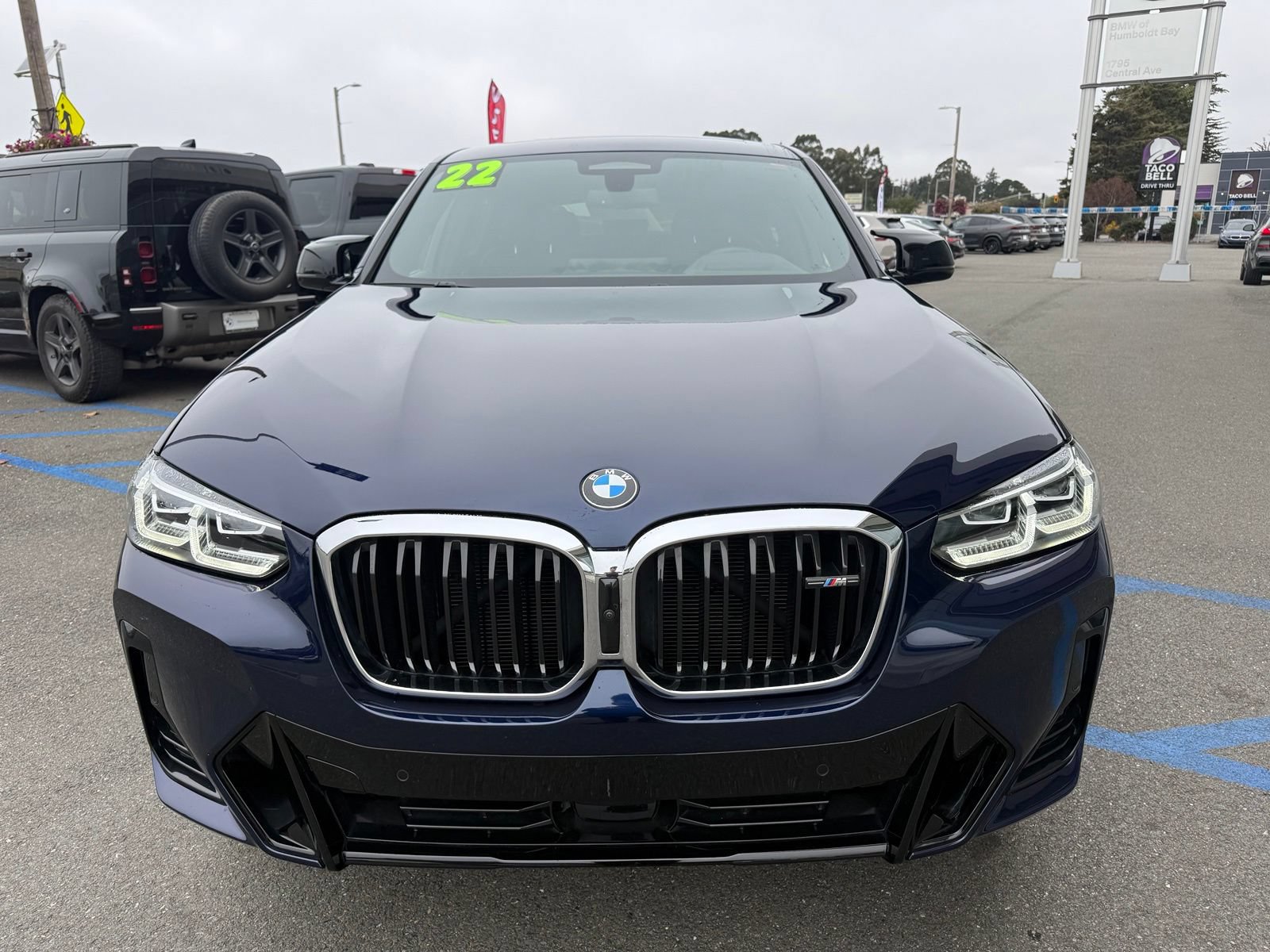 Used 2022 BMW X4 M40i AWD/4WD image 3