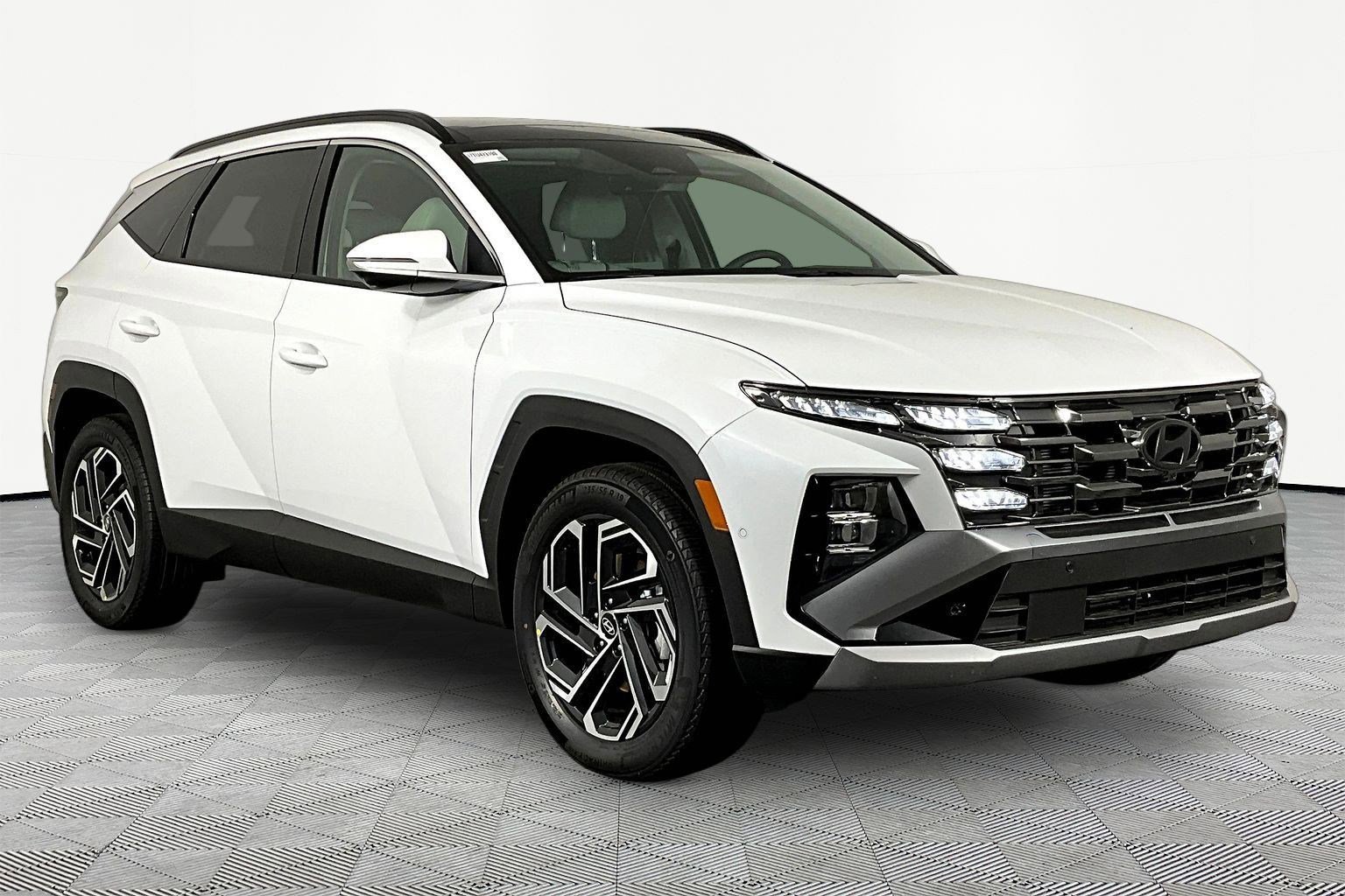 New 2026 Hyundai Tucson Limited AWD/4WD image 3