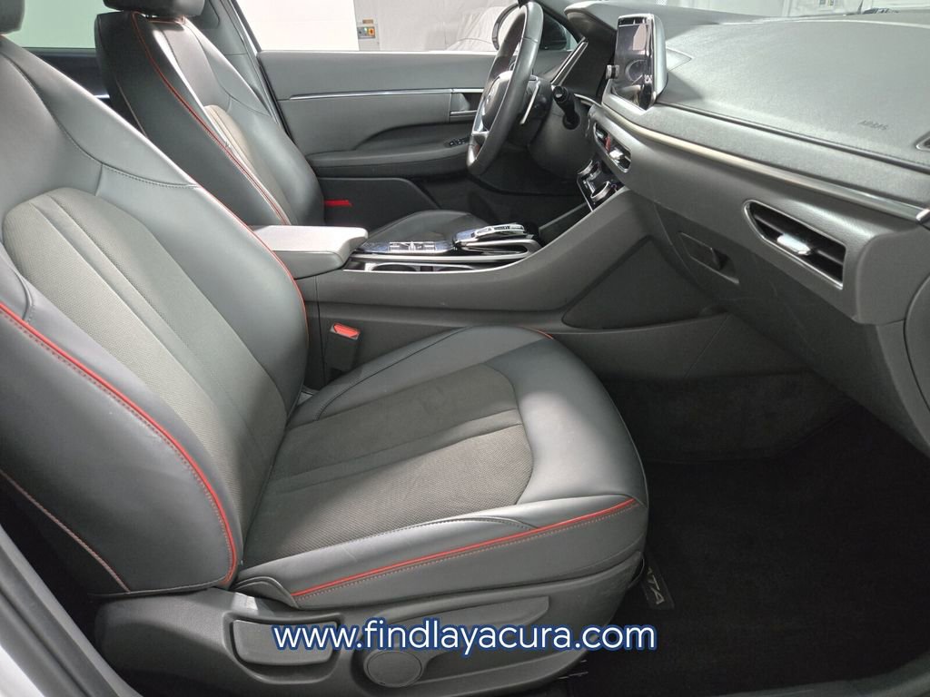 Used 2023 Hyundai Sonata SEL Plus w/ Cargo Package image 17