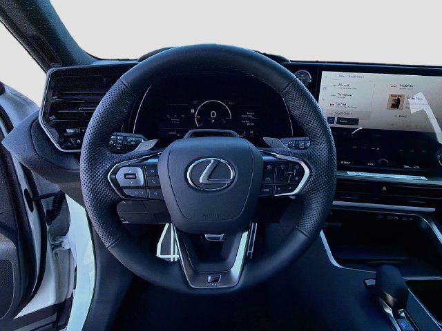 New 2026 Lexus TX 500h AWD w/ Technology Package image 41