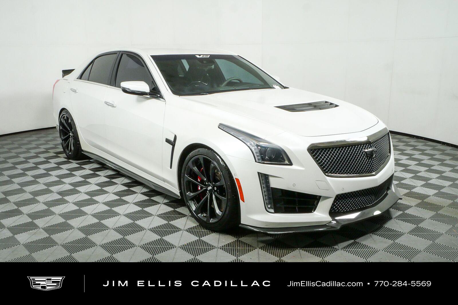 Used 2019 Cadillac CTS V w/ Carbon Fiber Package RWD image 1