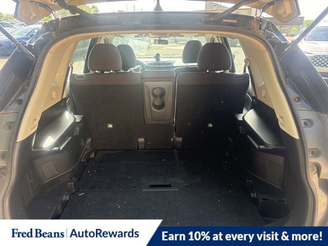 Used 2015 Nissan Rogue S AWD/4WD image 8