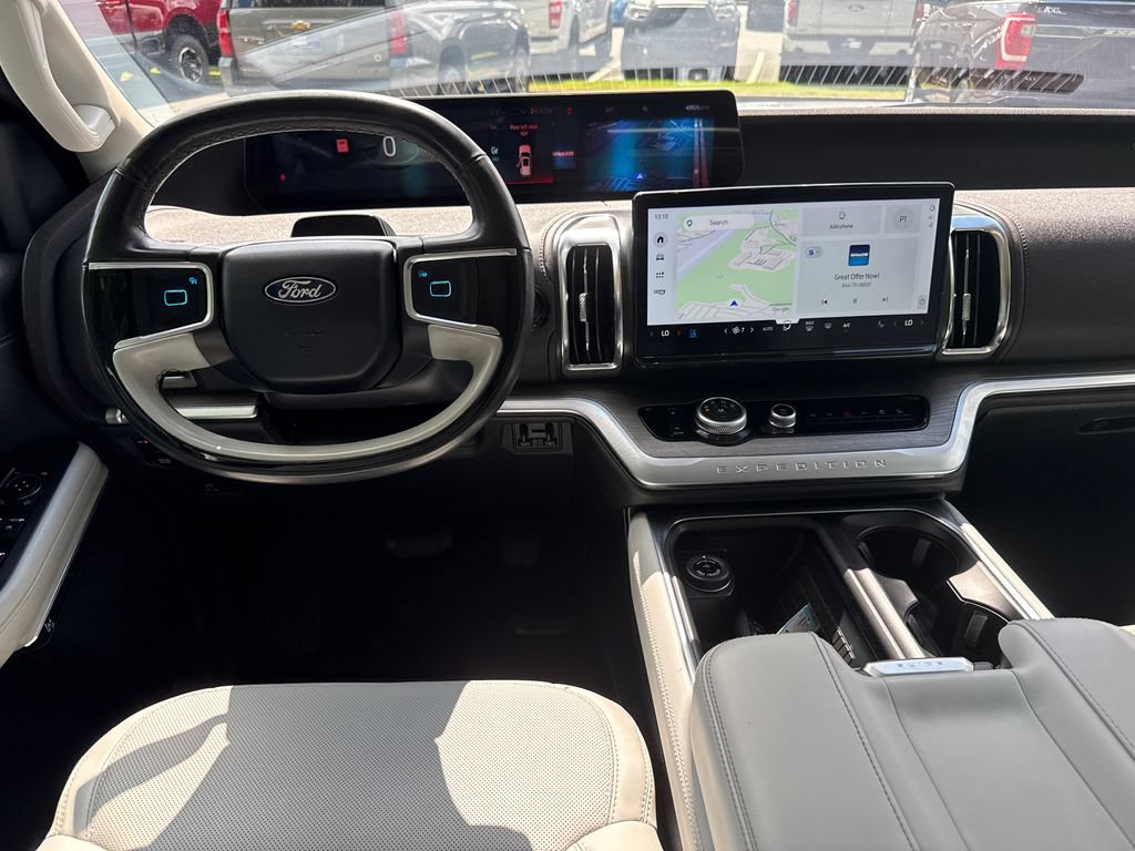 Used 2025 Ford Expedition Max Platinum AWD/4WD image 22