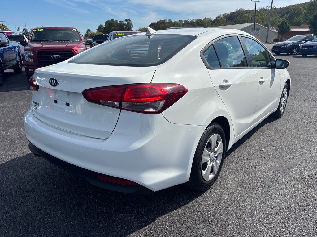 Used 2018 Kia Forte LX image 7