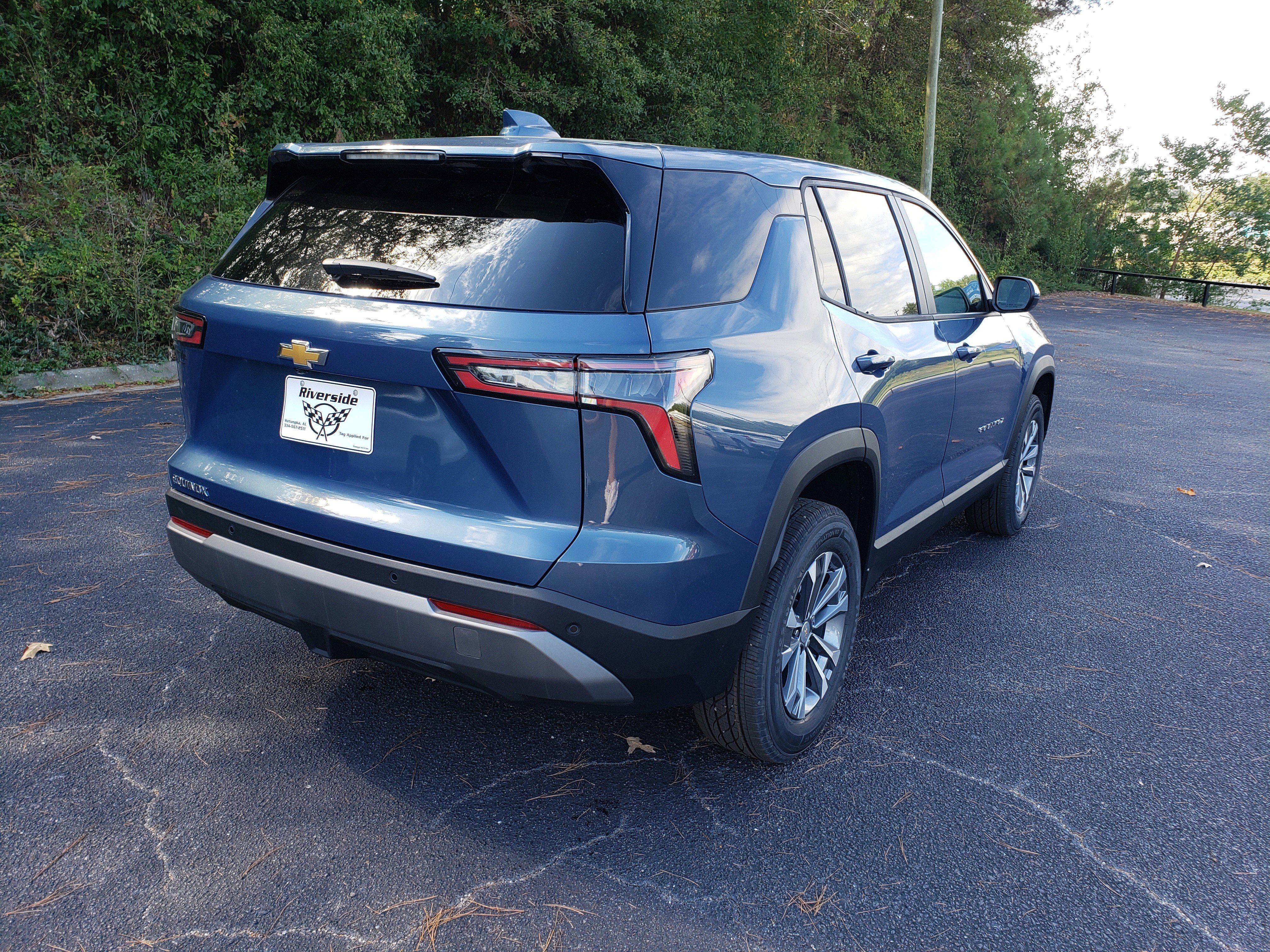 New 2026 Chevrolet Equinox LT w/ Convenience Package II image 3