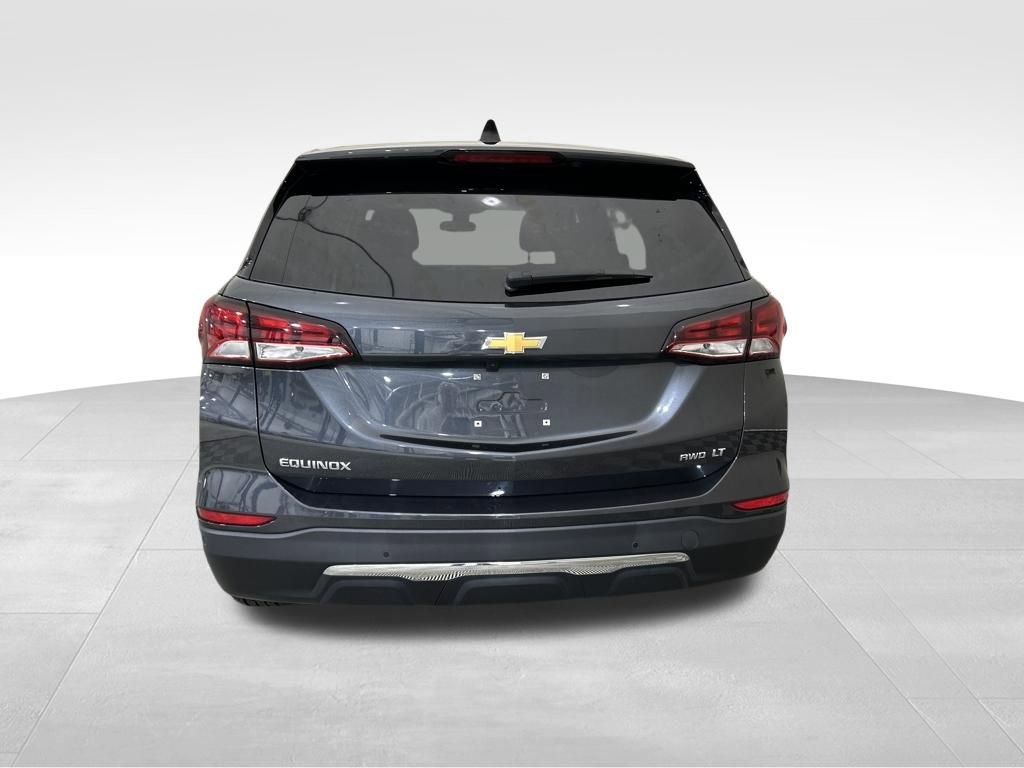 Used 2023 Chevrolet Equinox LT w/ Driver Convenience Package image 4
