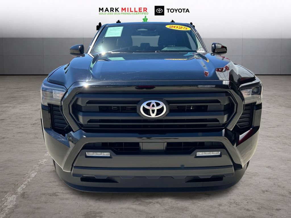 Used 2025 Toyota Tacoma SR5 AWD/4WD image 9
