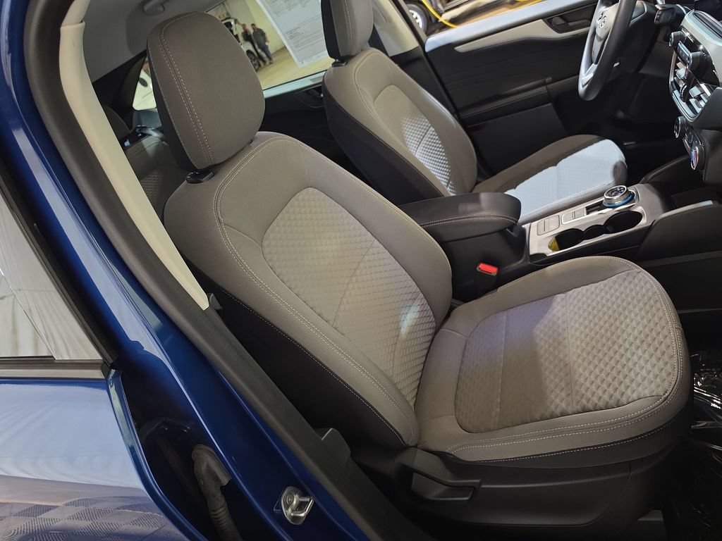 Used 2022 Ford Escape SE AWD/4WD image 24