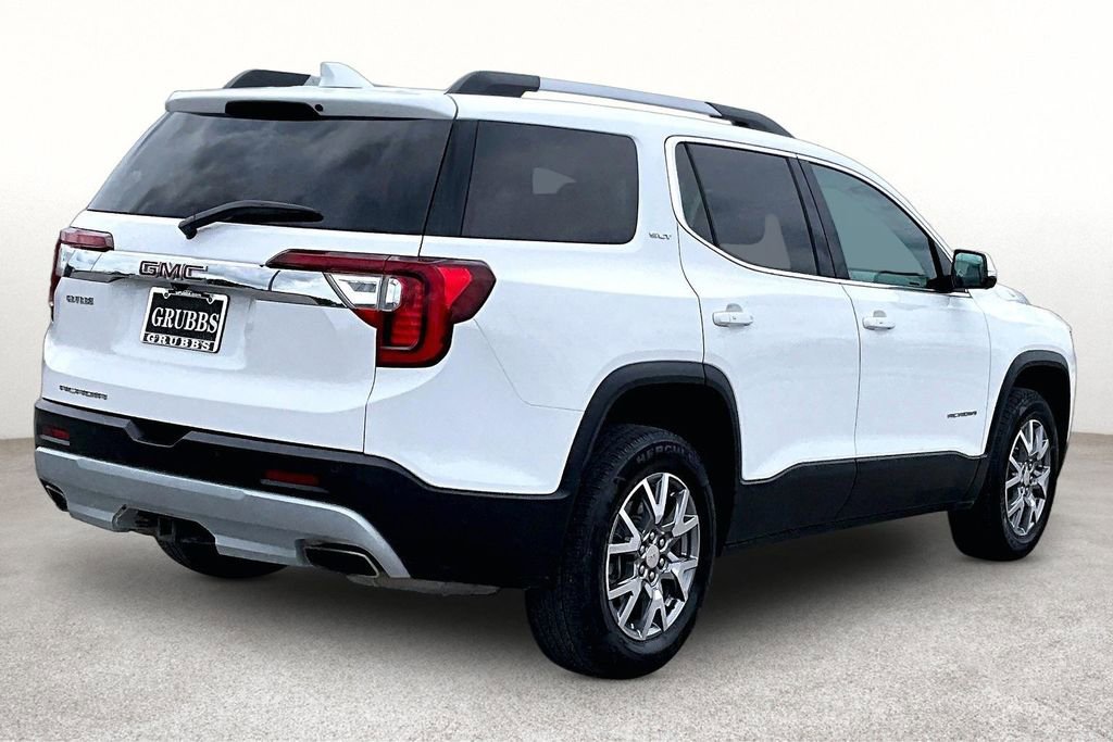 Used 2022 GMC Acadia SLT w/ Technology Package FWD image 2