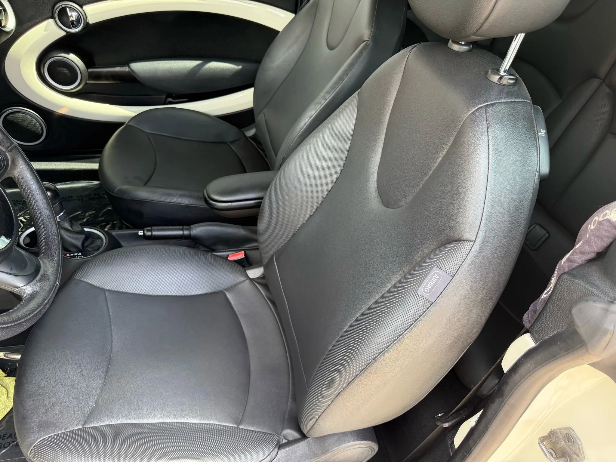 Used 2013 MINI Cooper Convertible image 13