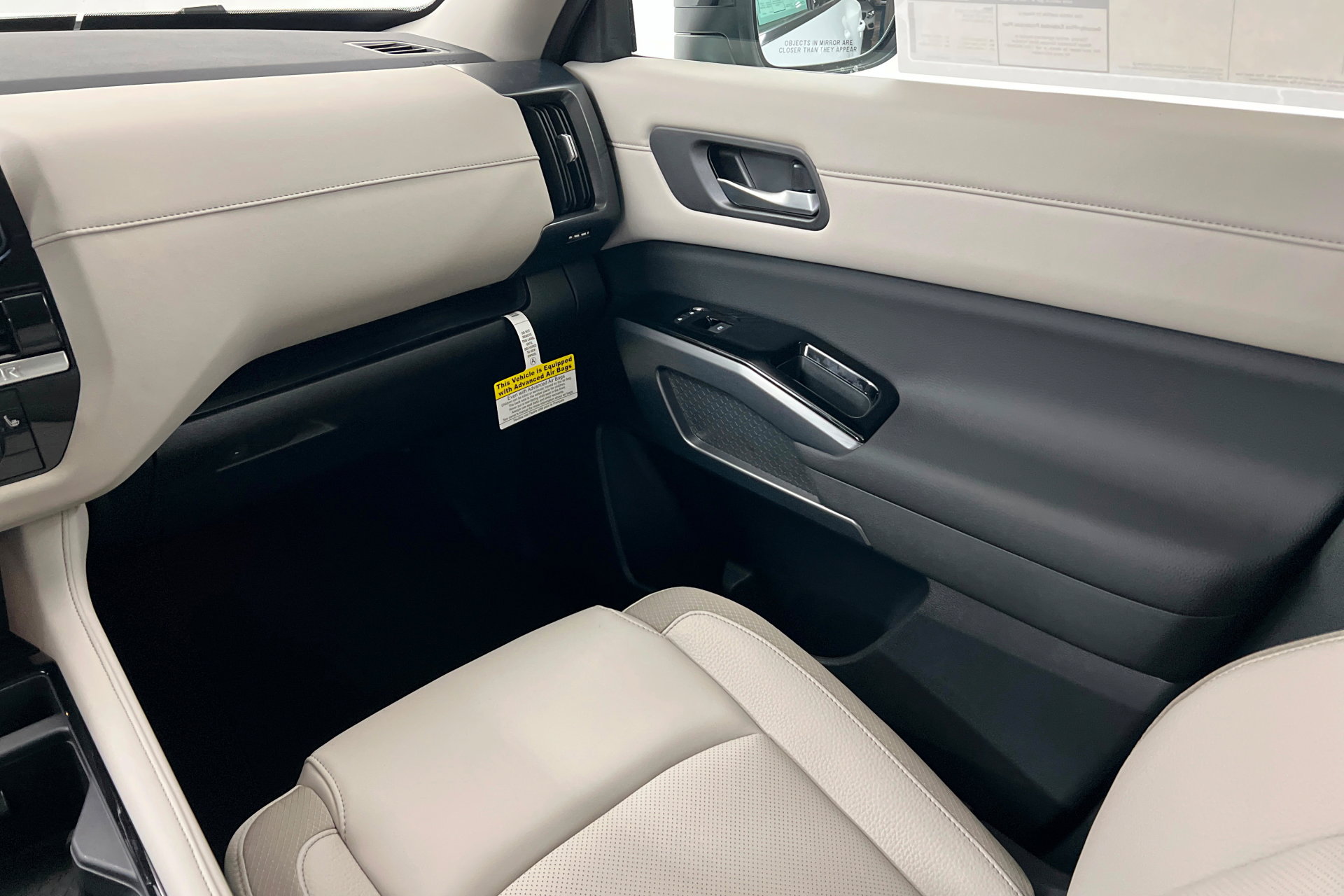 New 2026 Nissan Pathfinder SL image 10