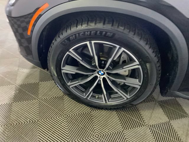 Used 2019 BMW X5 xDrive50i w/ Executive Package AWD/4WD image 39
