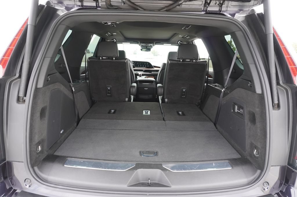 Certified 2024 Cadillac Escalade Premium Luxury w/ Performance Package AWD/4WD image 8