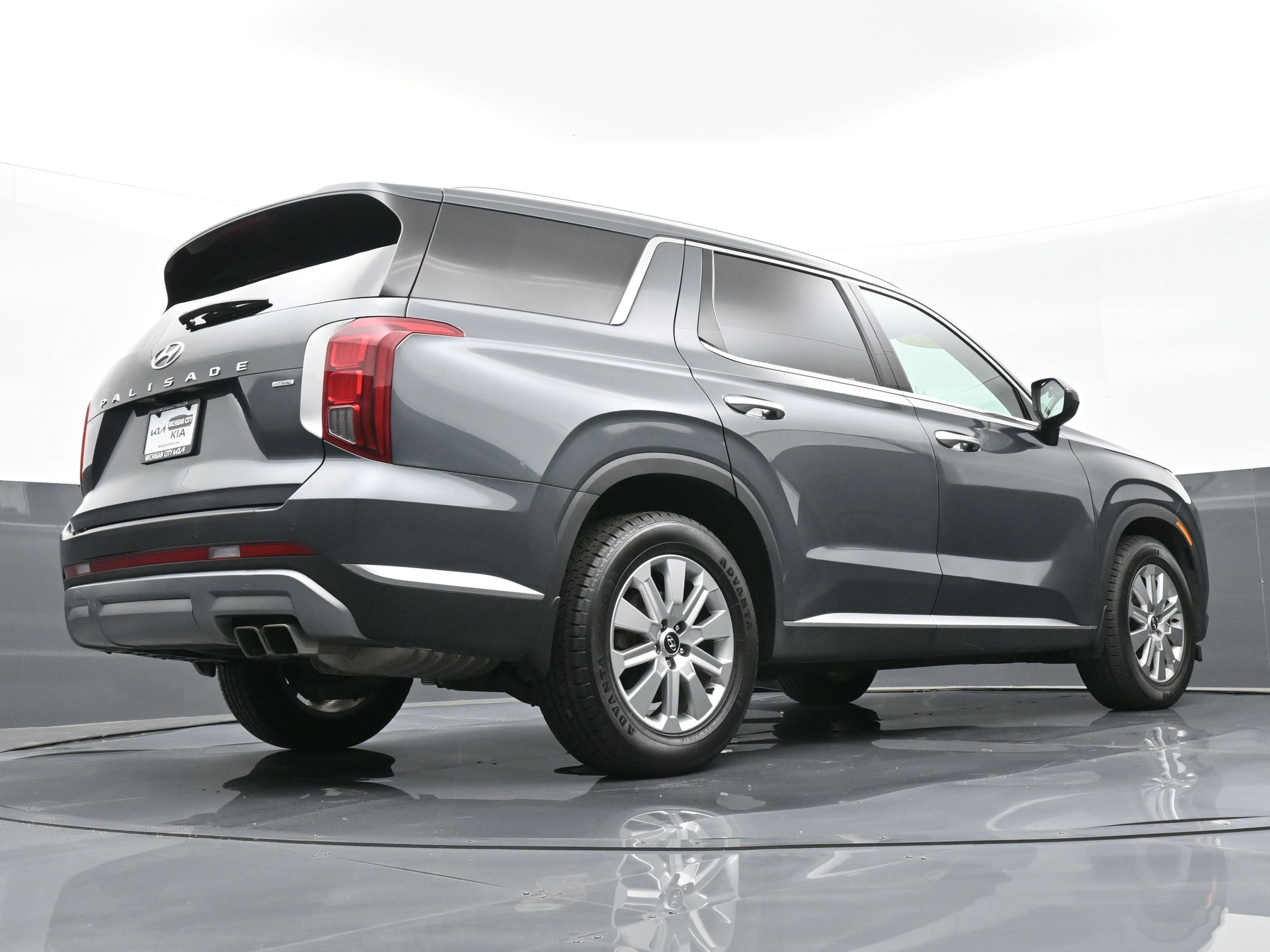 Used 2023 Hyundai Palisade SEL image 38