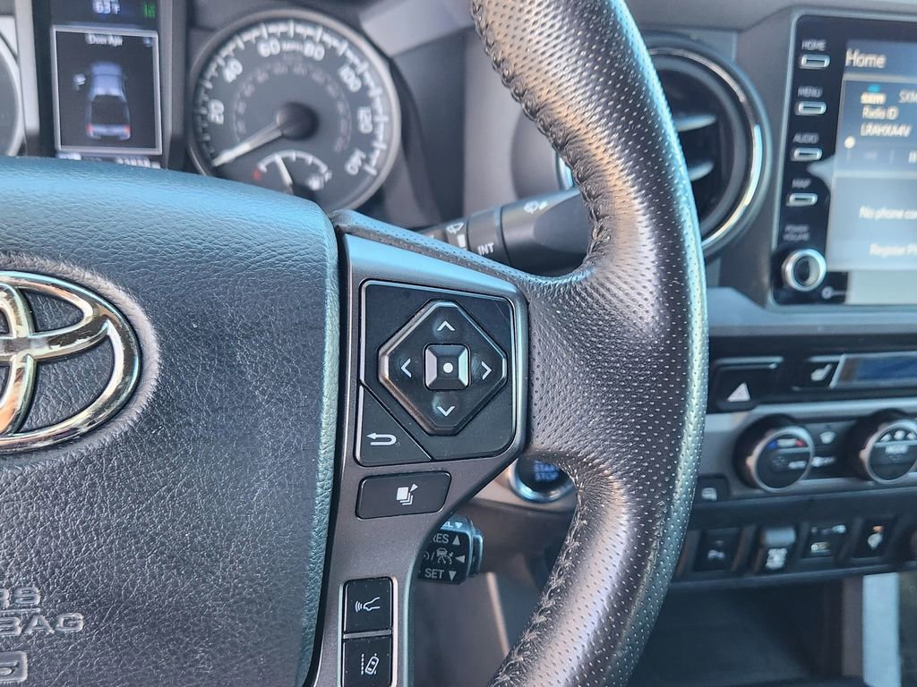 Used 2020 Toyota Tacoma TRD Sport w/ TRD Premium Sport Package AWD/4WD image 18