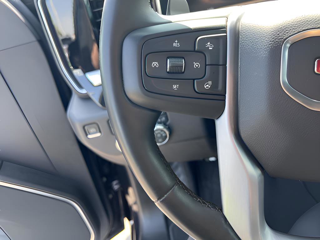 Used 2023 GMC Sierra 1500 SLT w/ SLT Premium Plus Package AWD/4WD image 19