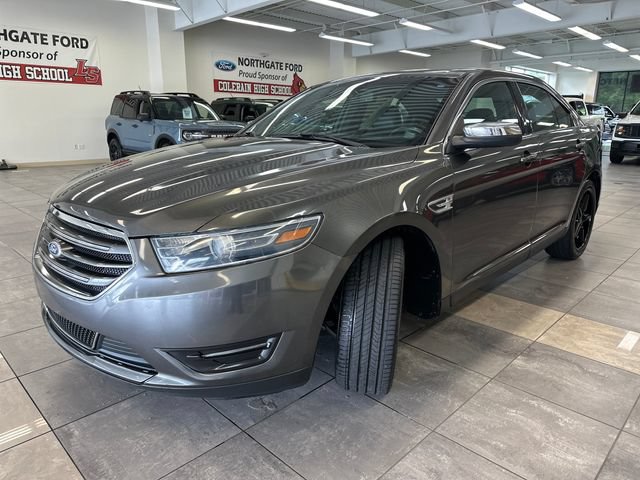 Used 2016 Ford Taurus Limited FWD image 16