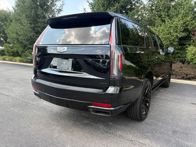 Certified 2022 Cadillac Escalade ESV Sport w/ Touring Package AWD/4WD image 9