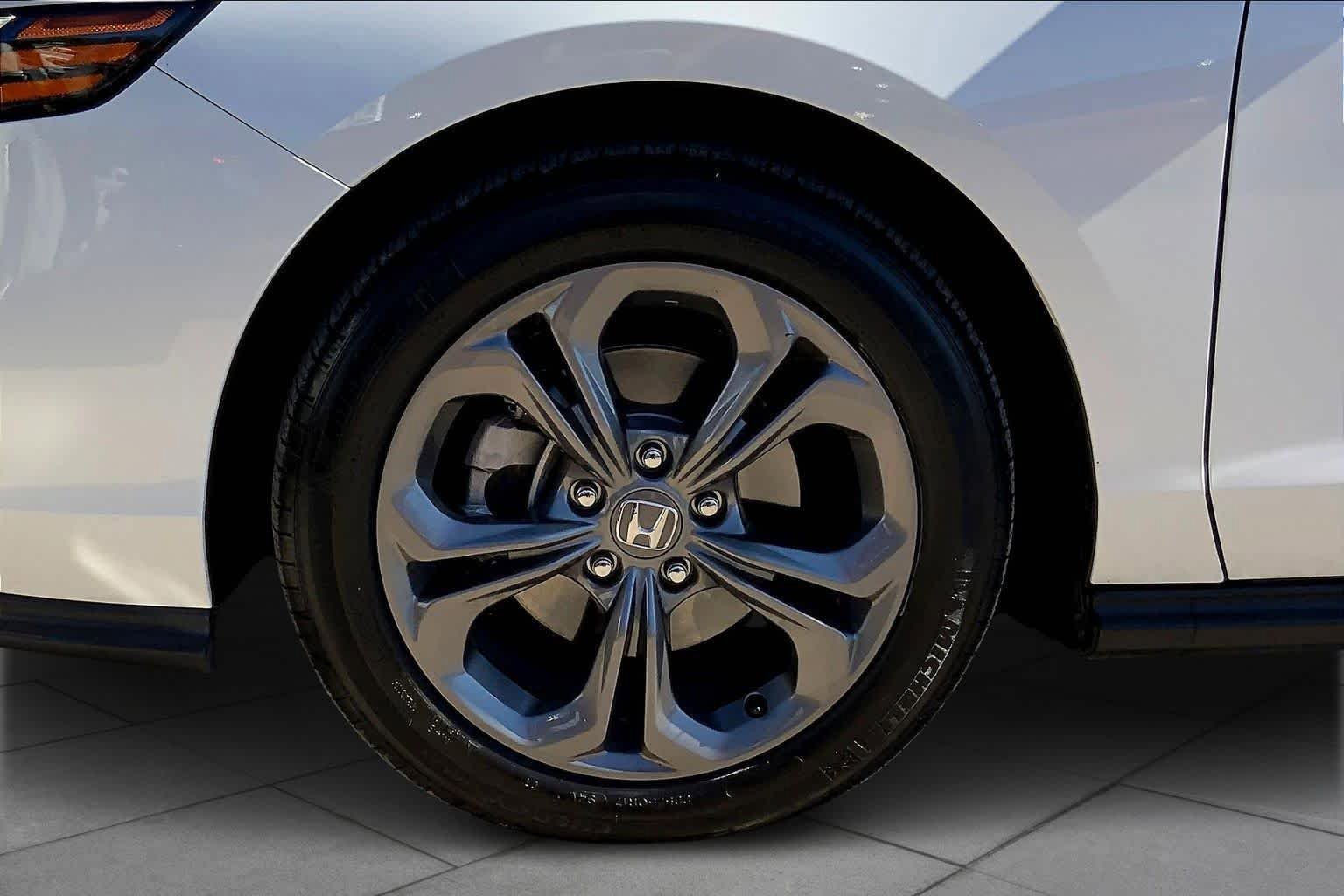 Used 2024 Honda Accord EX image 10