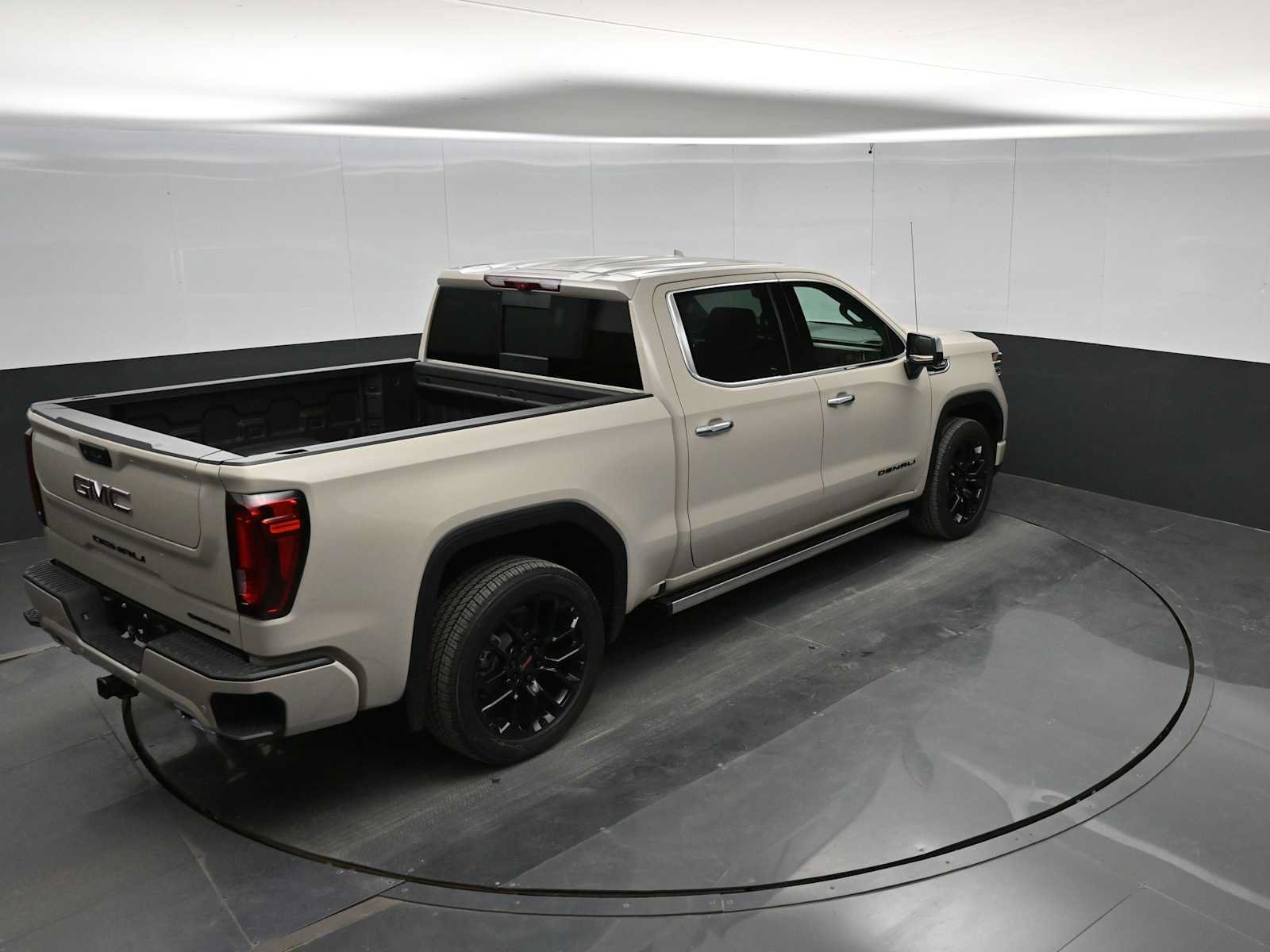 New 2026 GMC Sierra 1500 Denali AWD/4WD image 28