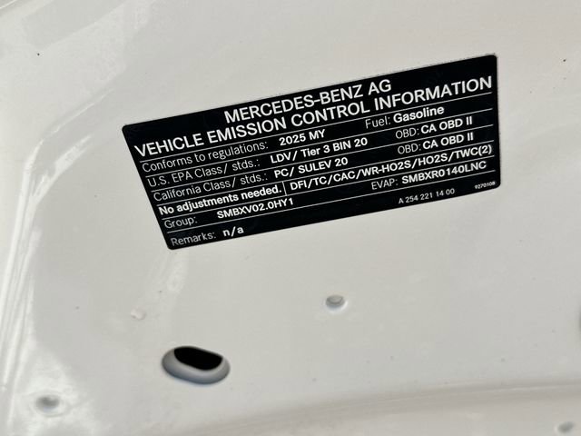 Used 2025 Mercedes-Benz C 300 4MATIC Sedan image 31