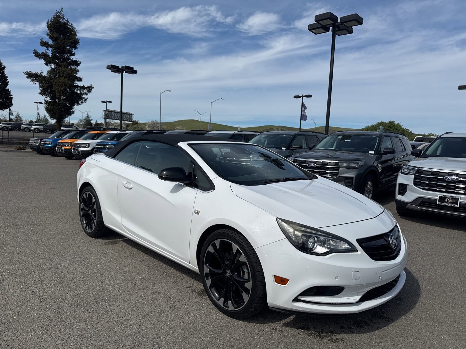 Used 2019 Buick Cascada Sport Touring w/ Dark Effects Package image 5
