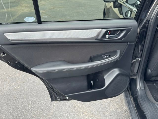 Used 2018 Subaru Outback 2.5i Premium image 15