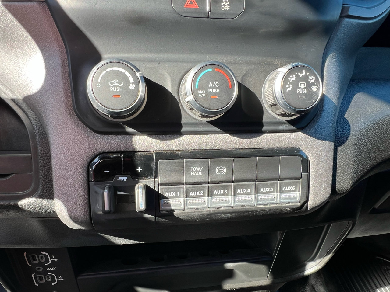 Used 2022 RAM 4500 Tradesman w/ Chrome Appearance Group image 24