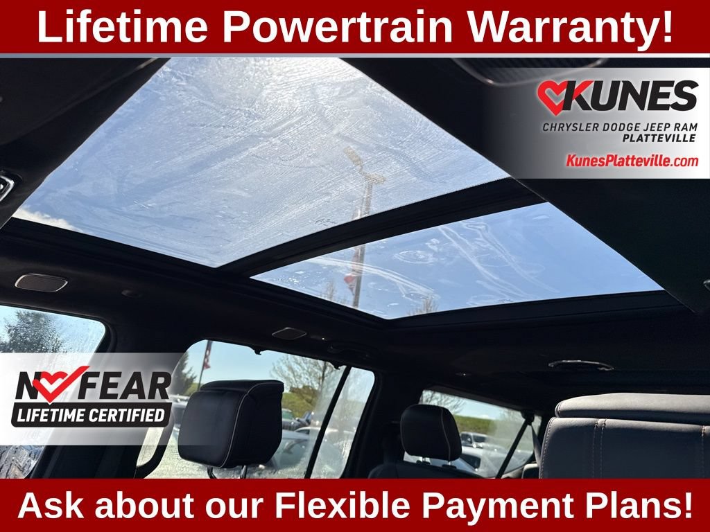 Used 2024 Jeep Grand Wagoneer L Series III AWD/4WD image 17