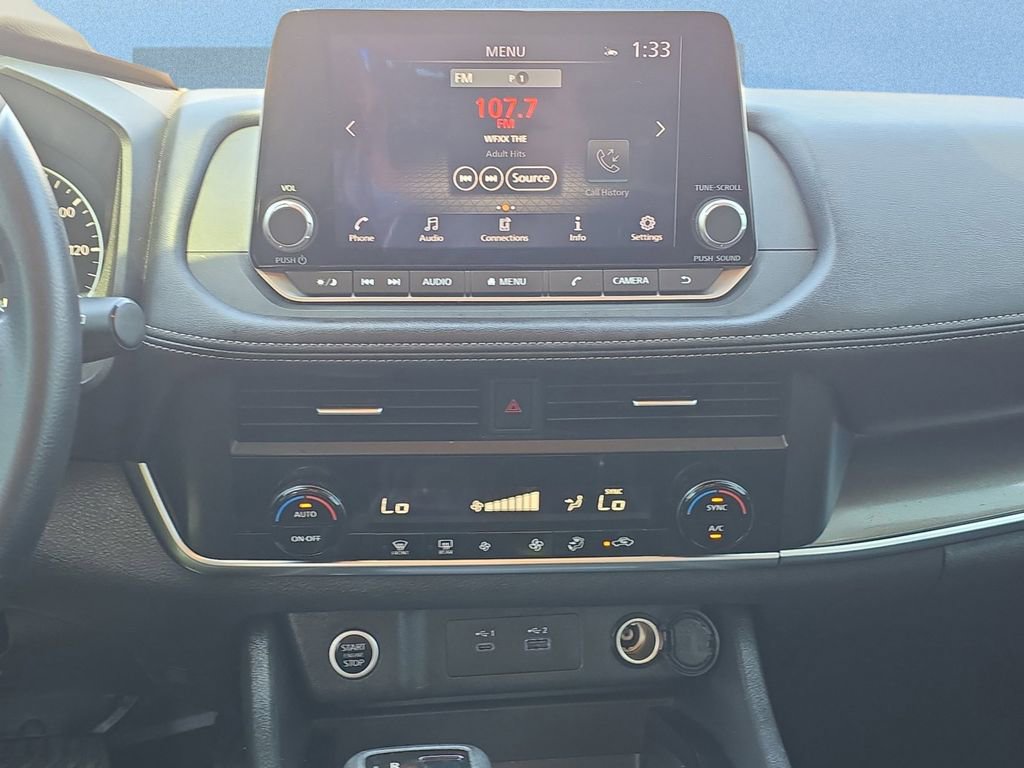 Used 2023 Nissan Rogue SV FWD image 14