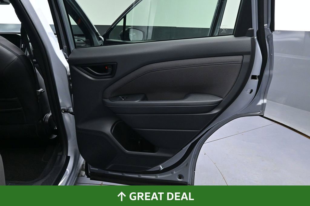 Used 2025 Subaru Forester Premium AWD/4WD image 22