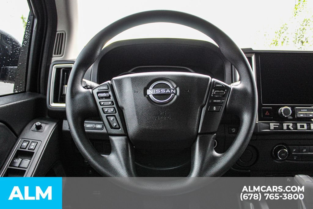 Used 2025 Nissan Frontier SV RWD image 23