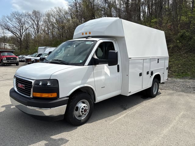 New 2025 GMC Savana 3500 w/ Power Convenience Package RWD image 1