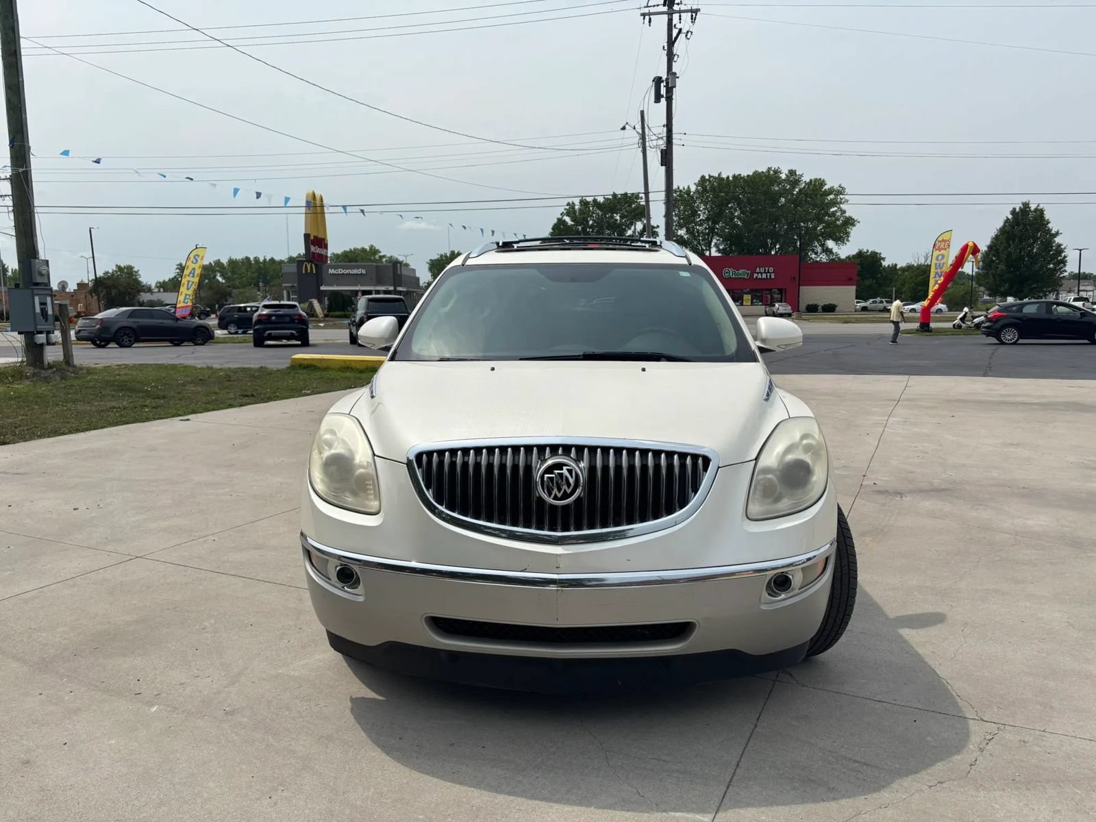 Used 2009 Buick Enclave CXL w/ Entertainment Package #2 AWD/4WD image 13