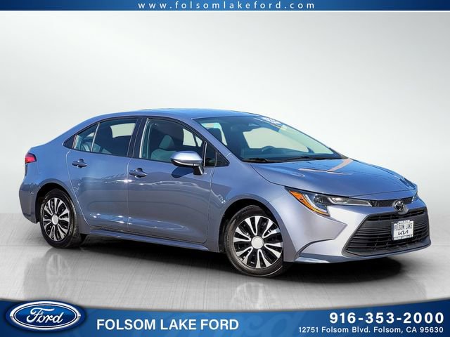 Used 2023 Toyota Corolla LE FWD image 1