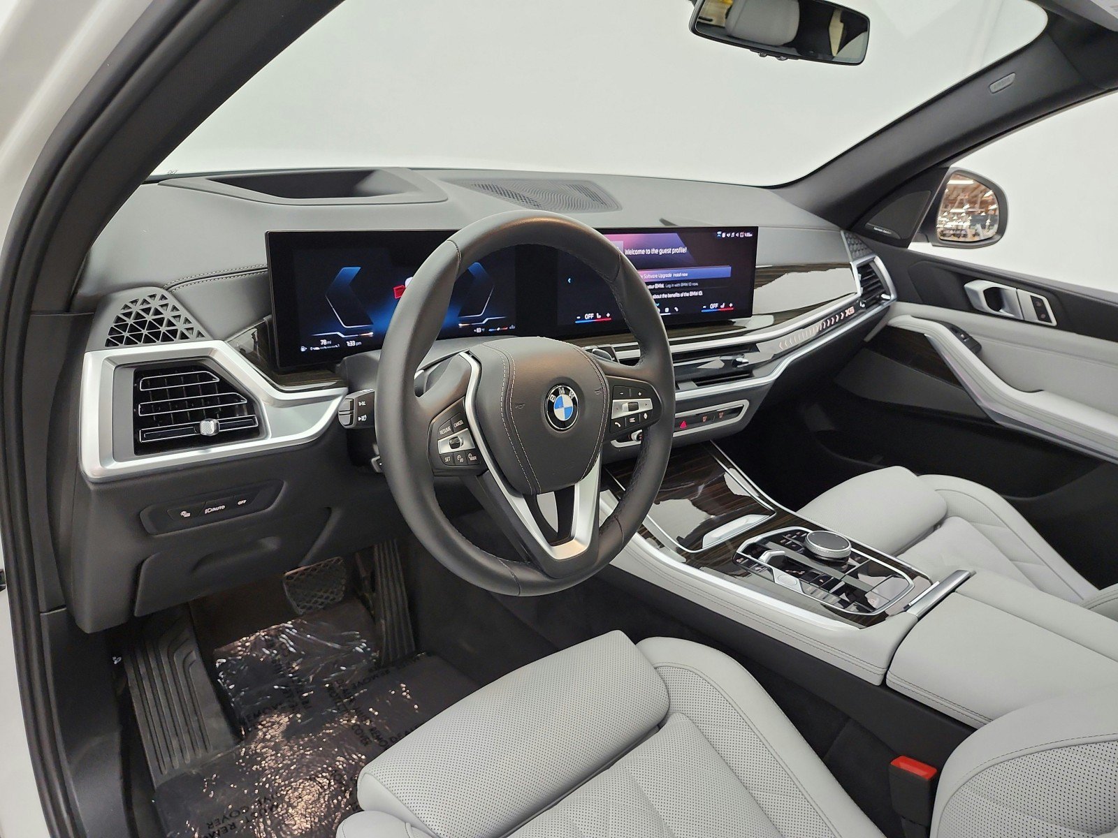 Used 2024 BMW X5 sDrive40i w/ Premium Package RWD image 9