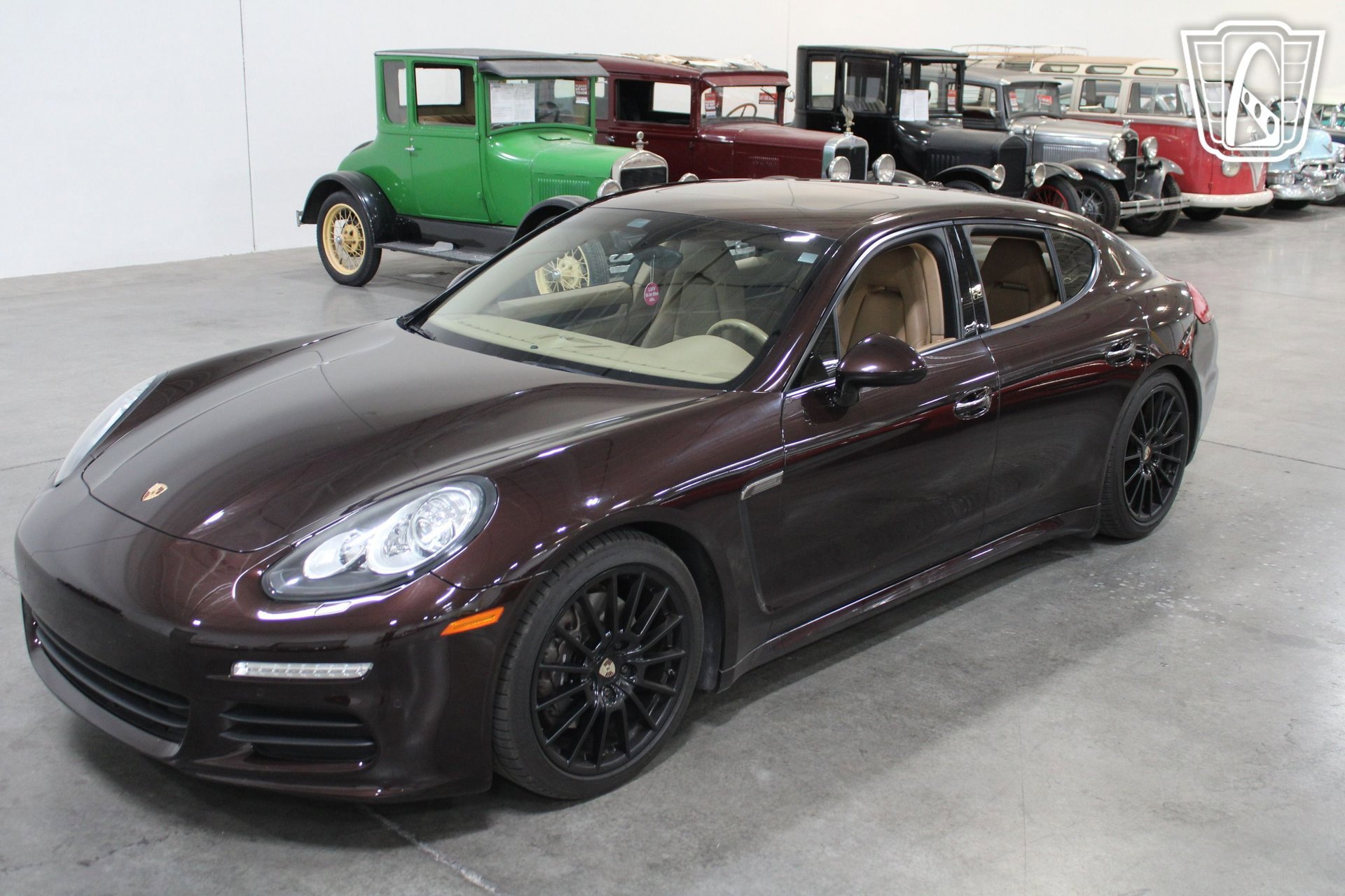 Used 2014 Porsche Panamera 4 image 6