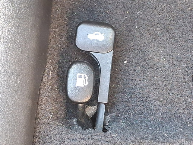 Used 2013 Hyundai Elantra GLS w/ Preferred Pkg image 26