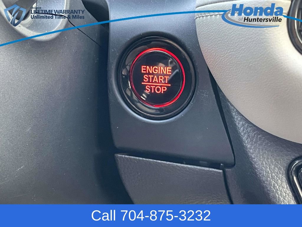 Used 2023 Honda HR-V LX image 32