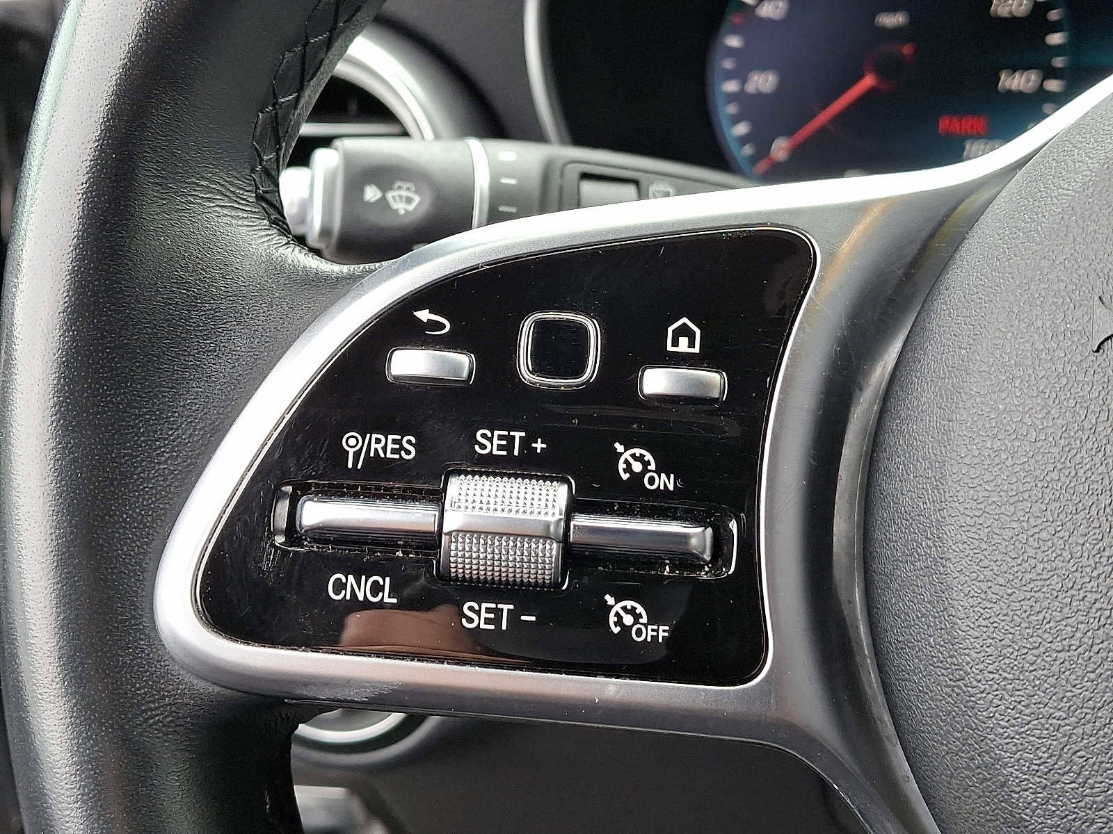 Used 2022 Mercedes-Benz GLC 300 4MATIC image 22