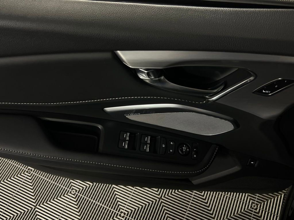 Used 2023 Acura RDX w/ Technology Package image 26