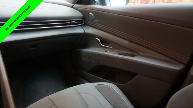 Used 2023 Hyundai Elantra SEL w/ Convenience Package image 34