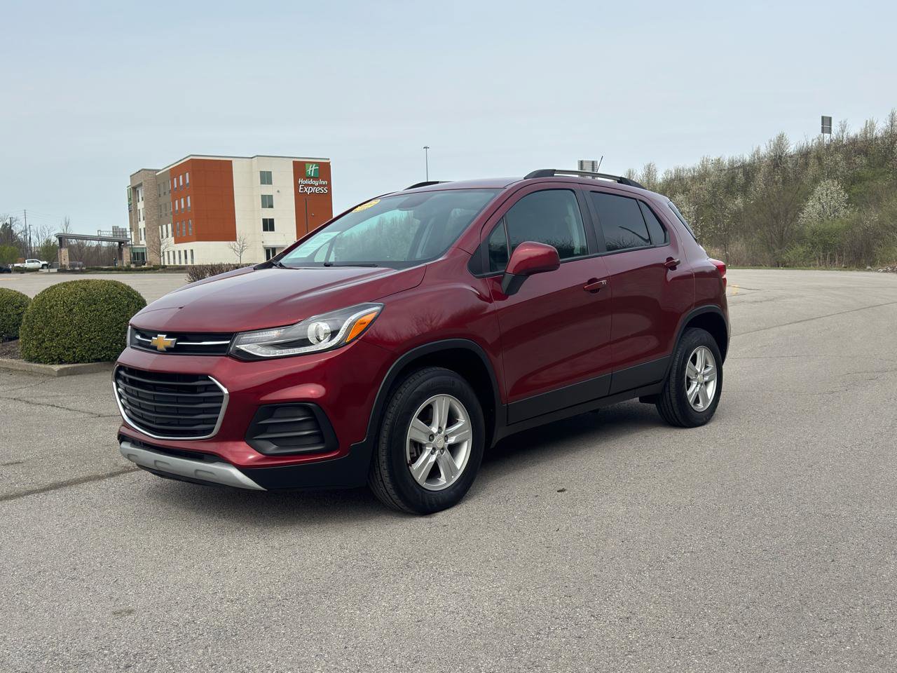 Used 2021 Chevrolet Trax LT w/ Premium Seat Package image 8
