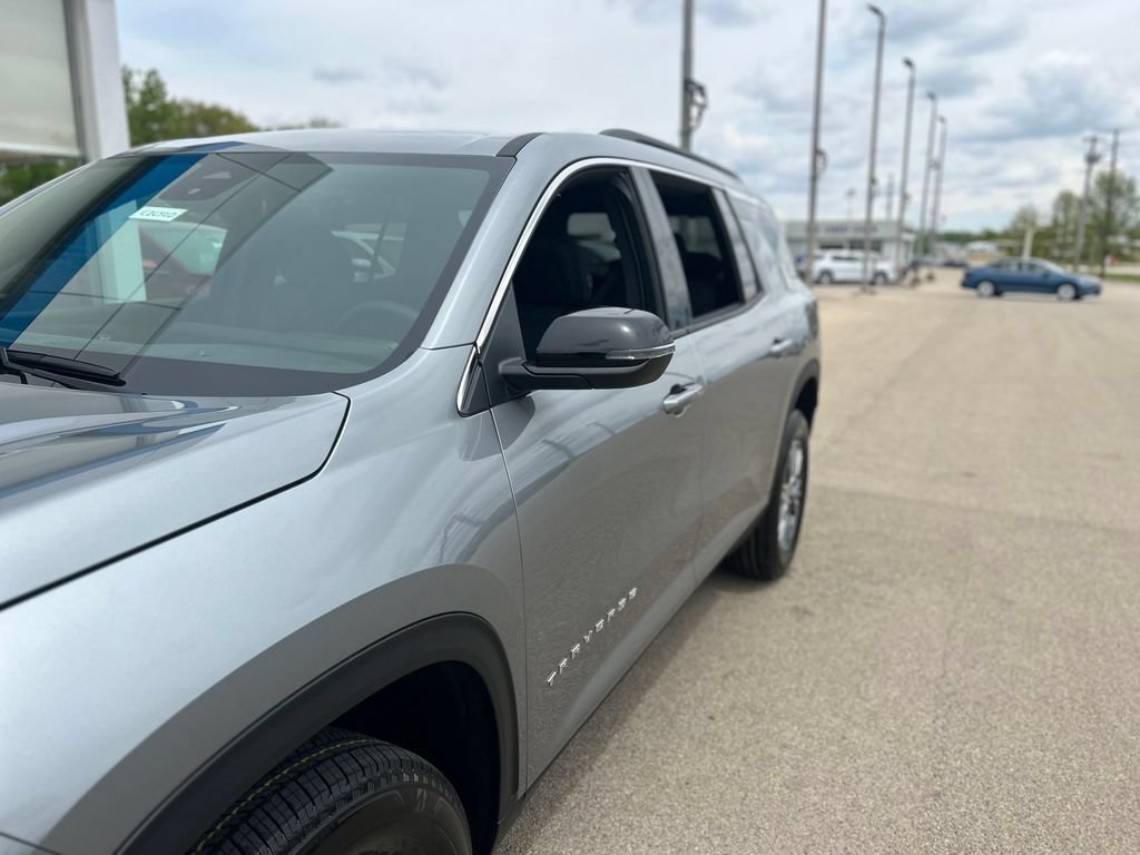 New 2026 Chevrolet Traverse LT FWD image 31
