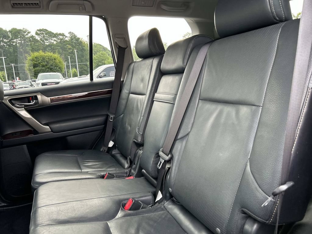 Used 2018 Lexus GX 460 Premium w/ Premium Package AWD/4WD image 13