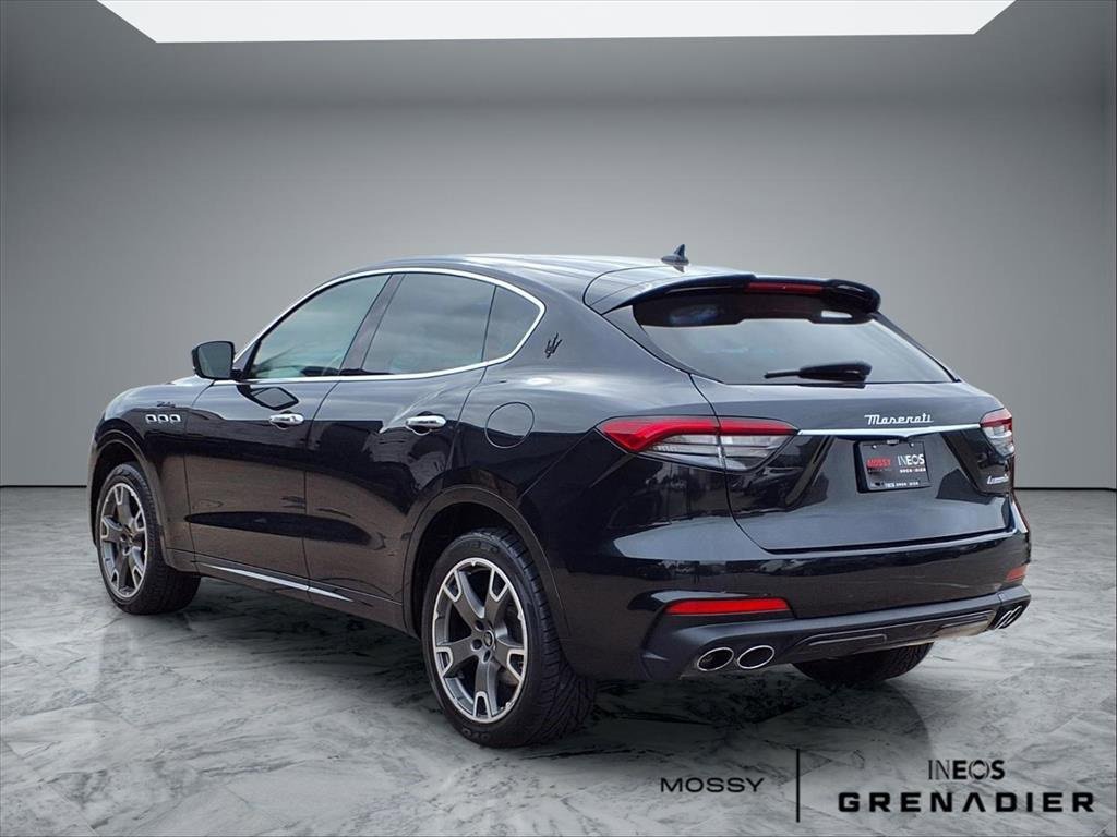 Used 2023 Maserati Levante Modena image 5